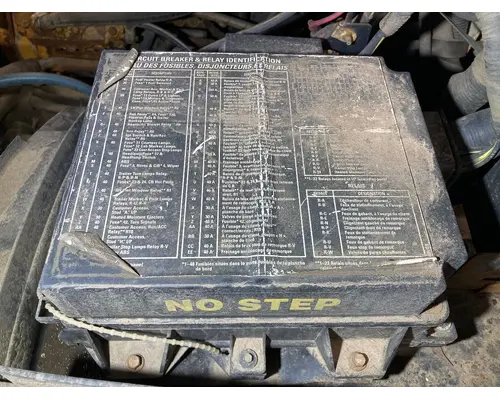 STERLING L9500 SERIES Electrical Misc. Parts
