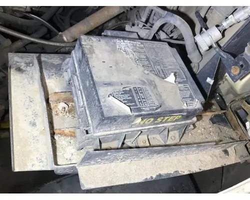 STERLING L9500 SERIES Electrical Misc. Parts