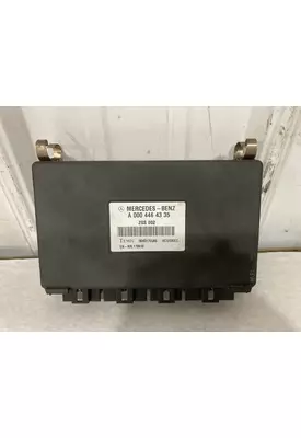 STERLING L9500 SERIES Electrical Misc. Parts