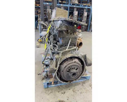 STERLING L9500 SERIES Engine Assembly