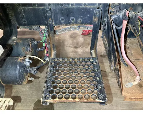 STERLING L9500 SERIES Engine Brackets, Misc.