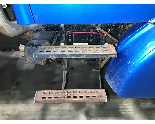 STERLING L9500 SERIES Engine Brackets, Misc.