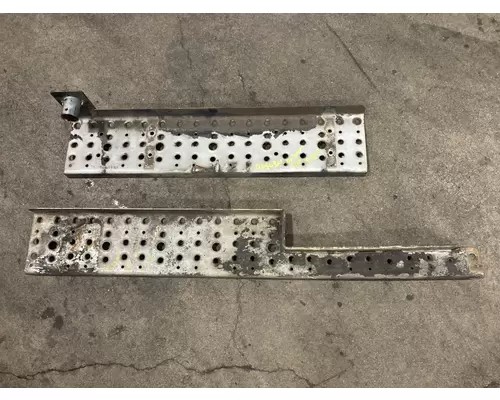 STERLING L9500 SERIES Engine Brackets, Misc.