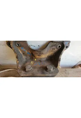 STERLING L9500 SERIES Engine Mounts