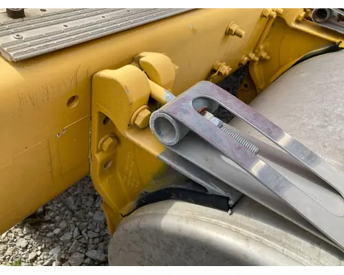 STERLING L9500 SERIES Fuel Tank Strap