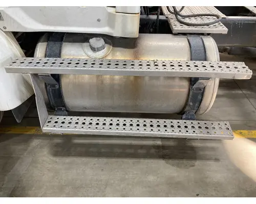 STERLING L9500 SERIES Fuel Tank Strap