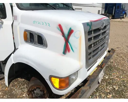 STERLING L9500 SERIES Hood