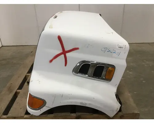 STERLING L9500 SERIES Hood