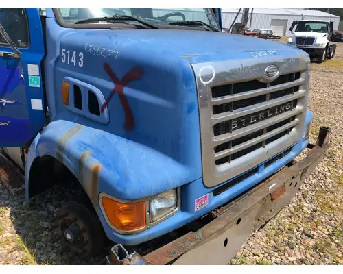 STERLING L9500 SERIES Hood