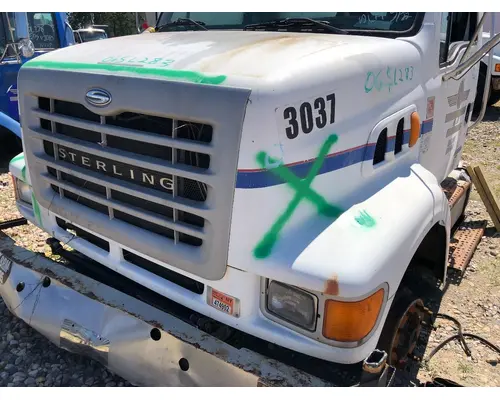 STERLING L9500 SERIES Hood