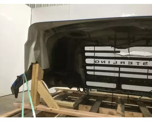 STERLING L9500 SERIES Hood