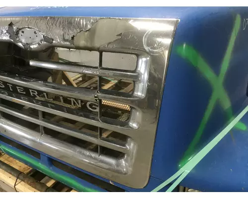 STERLING L9500 SERIES Hood