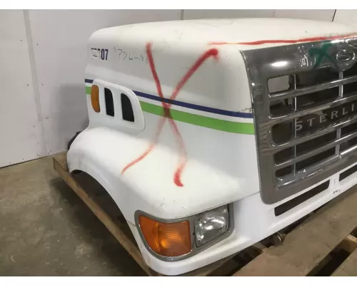 STERLING L9500 SERIES Hood