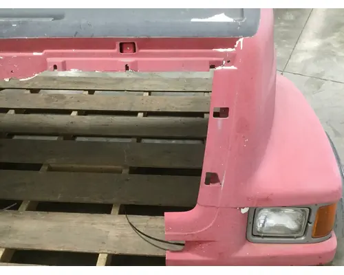 STERLING L9500 SERIES Hood