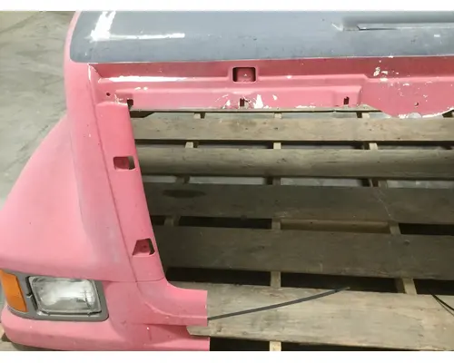 STERLING L9500 SERIES Hood