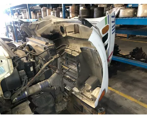 STERLING L9500 SERIES Hood