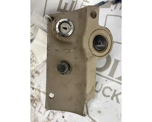 STERLING L9500 SERIES Ignition Switch