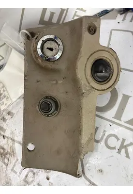 STERLING L9500 SERIES Ignition Switch