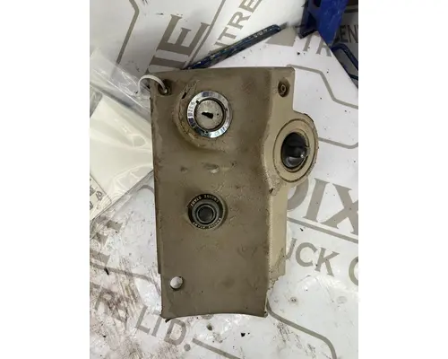 STERLING L9500 SERIES Ignition Switch