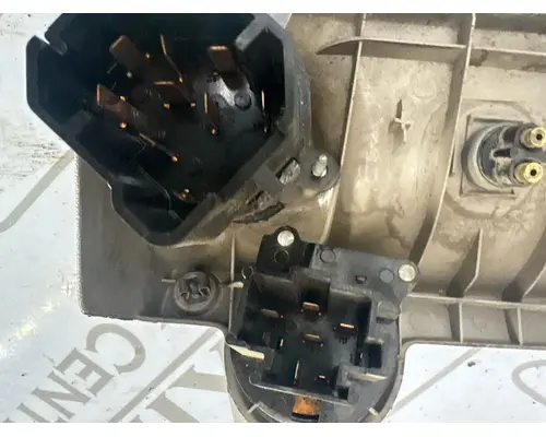 STERLING L9500 SERIES Ignition Switch