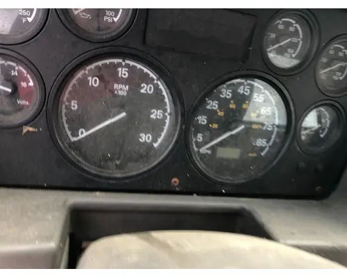 STERLING L9500 SERIES Instrument Cluster