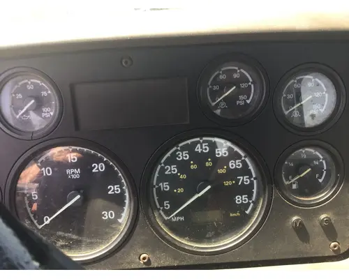 STERLING L9500 SERIES Instrument Cluster