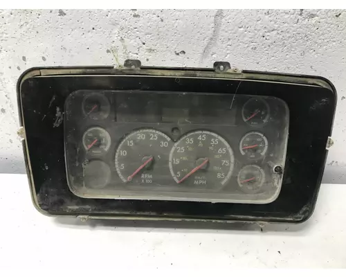 STERLING L9500 SERIES Instrument Cluster