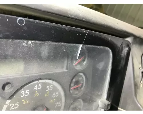 STERLING L9500 SERIES Instrument Cluster