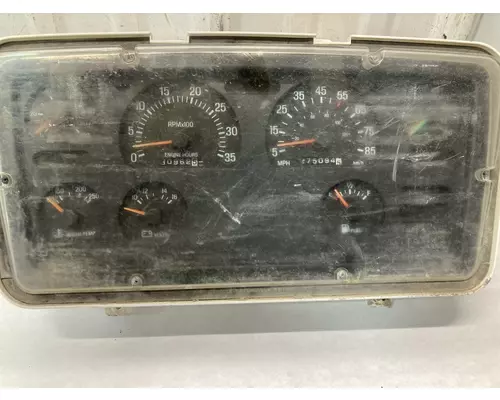 STERLING L9500 SERIES Instrument Cluster