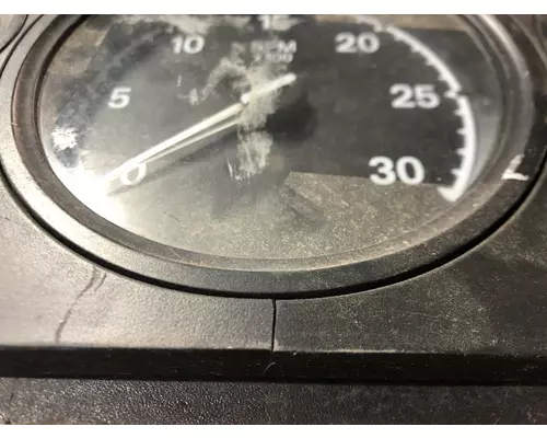 STERLING L9500 SERIES Instrument Cluster