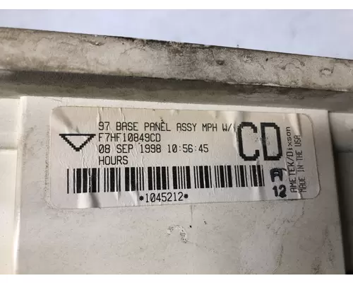 STERLING L9500 SERIES Instrument Cluster