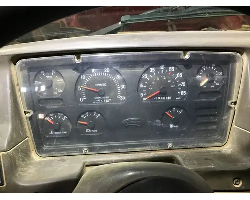 STERLING L9500 SERIES Instrument Cluster