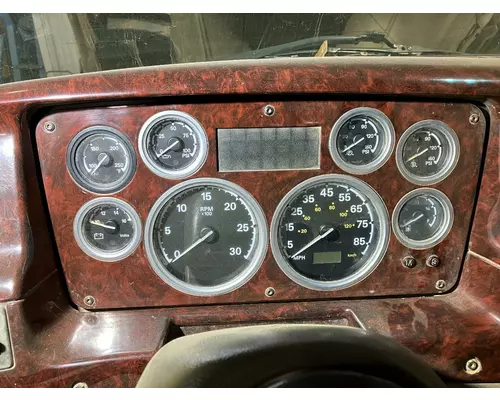 STERLING L9500 SERIES Instrument Cluster