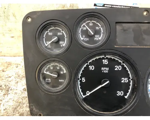 STERLING L9500 SERIES Instrument Cluster