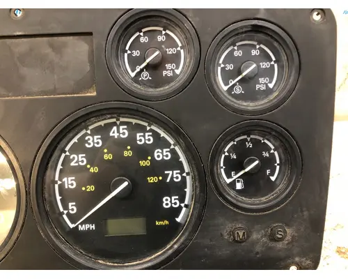 STERLING L9500 SERIES Instrument Cluster