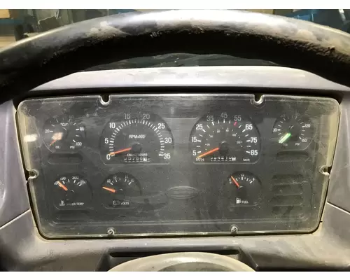 STERLING L9500 SERIES Instrument Cluster