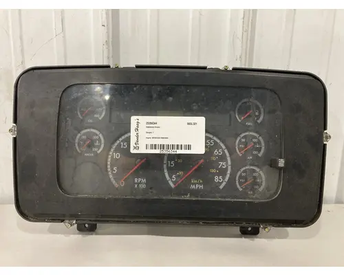 STERLING L9500 SERIES Instrument Cluster