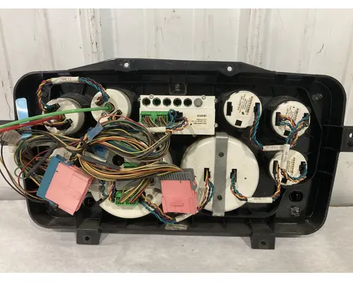 STERLING L9500 SERIES Instrument Cluster