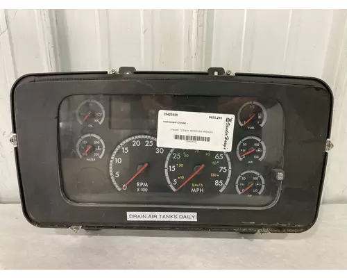 STERLING L9500 SERIES Instrument Cluster