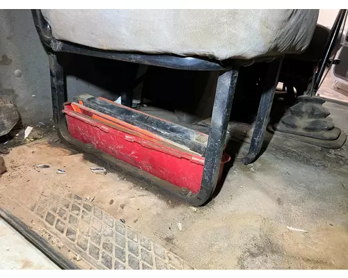 STERLING L9500 SERIES Seat (non-Suspension)