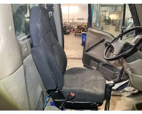 STERLING L9500 SERIES Seat (non-Suspension)