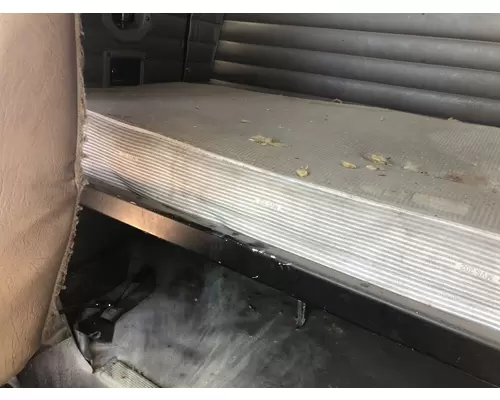 STERLING L9500 SERIES Sleeper