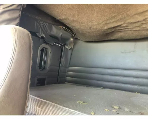 STERLING L9500 SERIES Sleeper