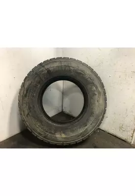 STERLING L9500 SERIES Tires