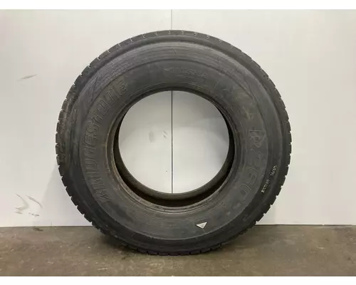 STERLING L9500 SERIES Tires