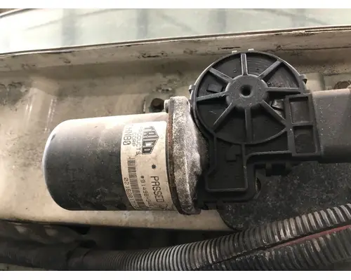 STERLING L9500 SERIES Wiper Motor, Windshield