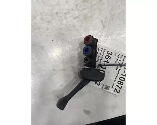 STERLING L9500 Brake Proportioning Valve