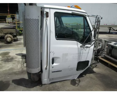 STERLING L9500 CAB