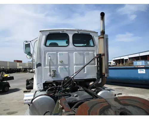 STERLING L9500 CAB