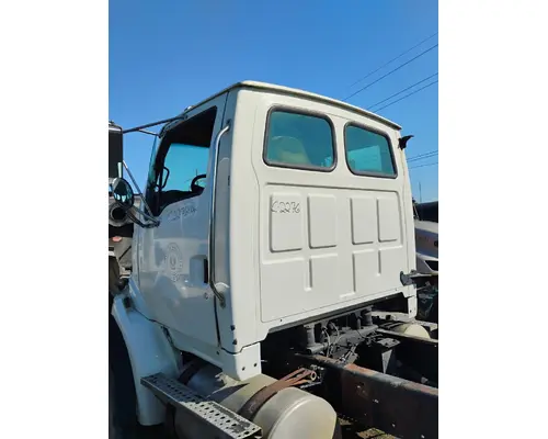 STERLING L9500 Cab